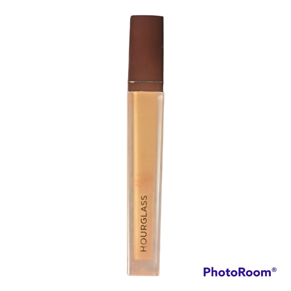 Hourglass concealer